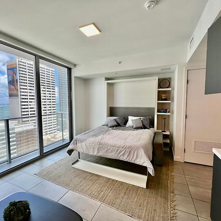 Spacious Studio In The Heart Of Downtown Miami Apartment Exterior photo