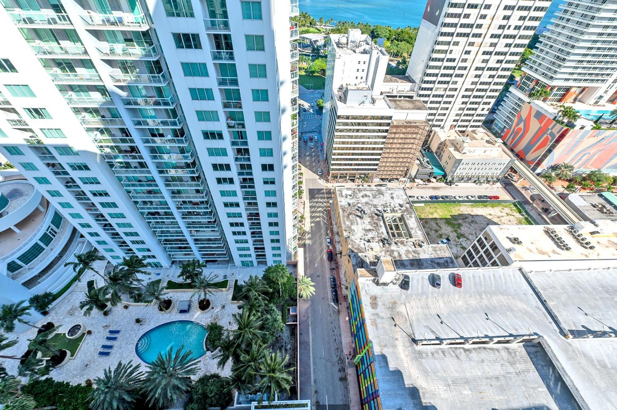 Spacious Studio In The Heart Of Downtown Miami Apartment Exterior photo