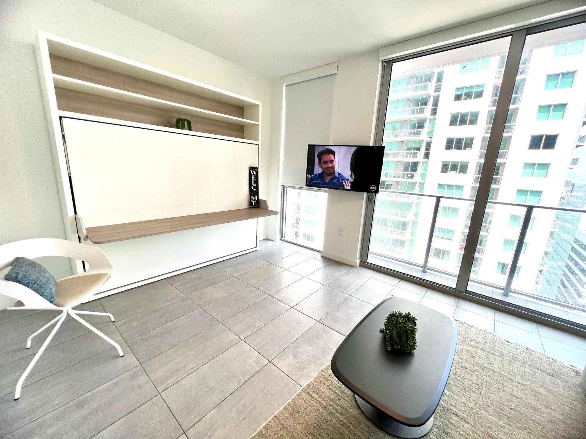 Spacious Studio In The Heart Of Downtown Miami Apartment Exterior photo